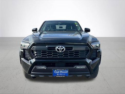 Certified 2024 Toyota Tacoma TRD Off-Road image 3