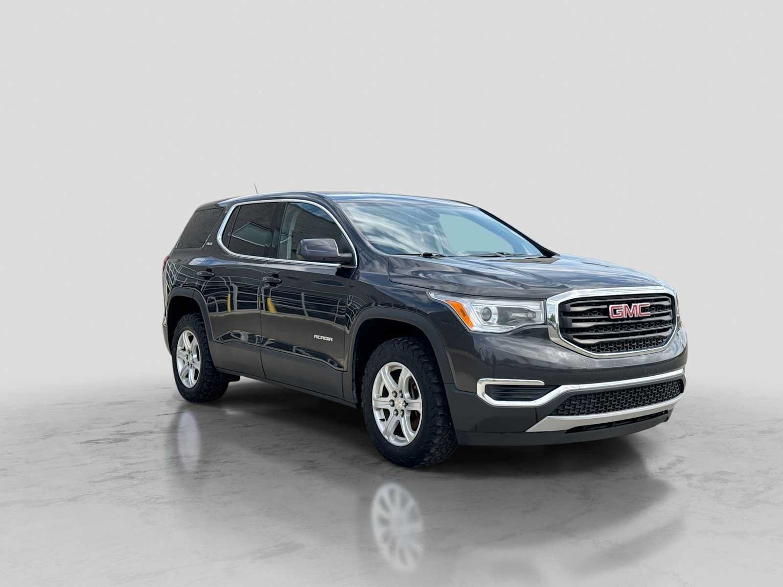 Used 2017 GMC Acadia SLE FWD image 8