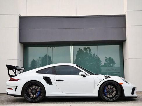 Used 2019 Porsche 911 GT3 RS image 4