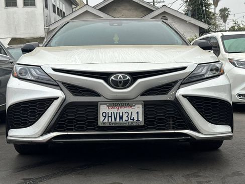 Used 2023 Toyota Camry XSE image 3