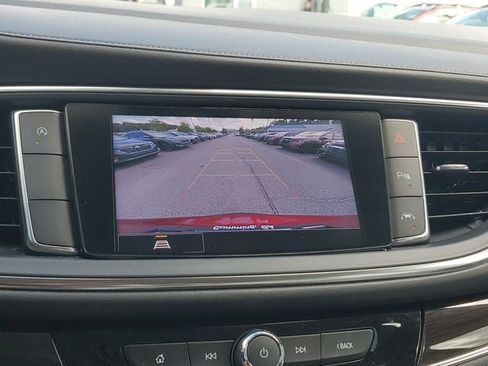 Used 2023 Buick Enclave Essence FWD image 29