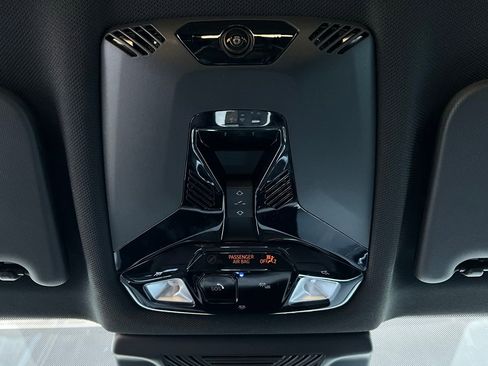 Used 2023 BMW X1 xDrive28i w/ Premium Package image 18