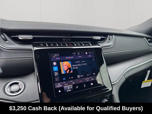 New 2025 Jeep Grand Cherokee Laredo X w/ Luxury Tech Group I RWD image 41
