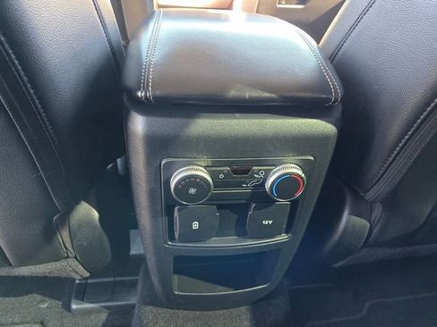 Used 2021 Ford Explorer XLT w/ Equipment Group 202A image 15