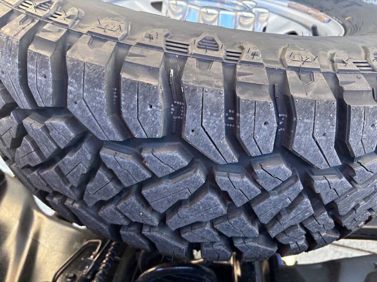 Used 2024 Ford F350 XL w/ FX4 Off-Road Package AWD/4WD image 25