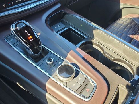 Used 2021 Cadillac Escalade Sport Platinum AWD/4WD image 32