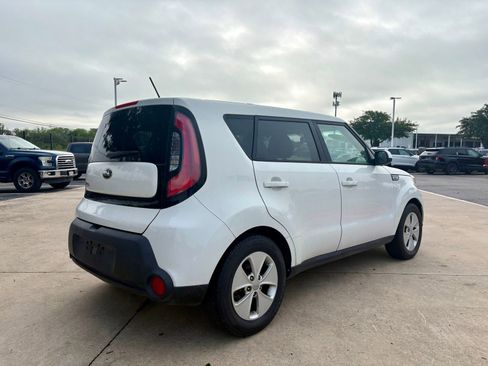 Used 2016 Kia Soul FWD image 3