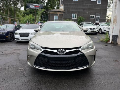 Used 2015 Toyota Camry XSE FWD image 16