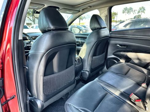 Used 2022 Hyundai Tucson Limited w/ Cargo Package image 12