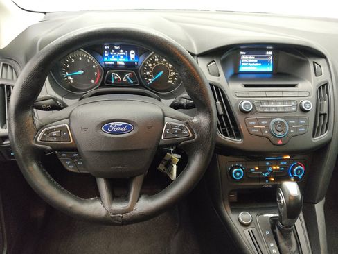 Used 2016 Ford Focus SE FWD image 22