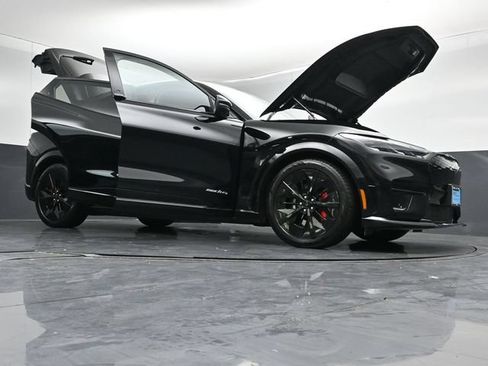 Used 2025 Ford Mustang Mach-E GT AWD/4WD image 52