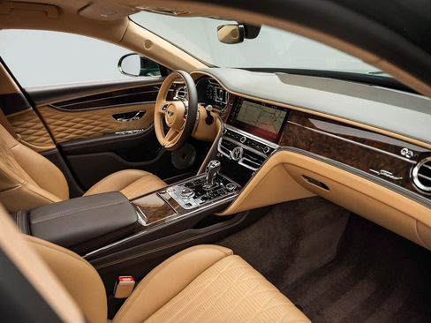 Certified 2023 Bentley Flying Spur W12 AWD/4WD image 2