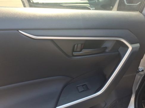 Used 2023 Toyota RAV4 LE AWD/4WD image 6