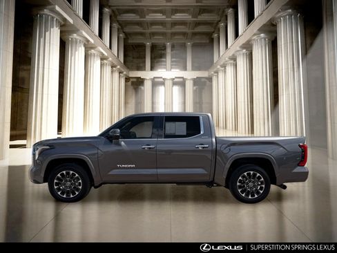 Used 2023 Toyota Tundra Limited w/ Power Package AWD/4WD image 7