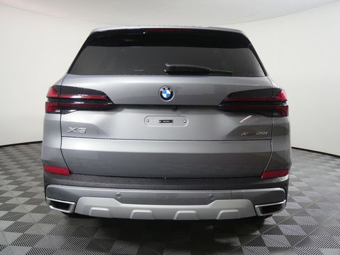 New 2026 BMW X5 xDrive40i AWD/4WD image 4
