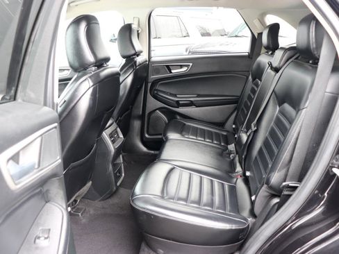 Used 2023 Ford Edge SEL image 12