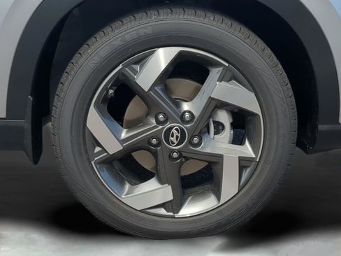 New 2026 Hyundai Venue SEL FWD image 11
