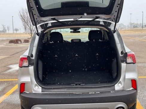 Used 2020 Ford Escape SE image 31