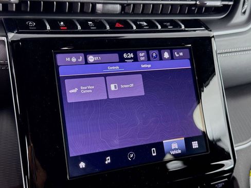 New 2025 Jeep Grand Cherokee Laredo image 38