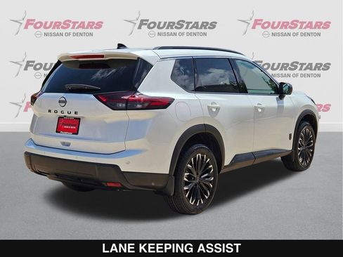 New 2026 Nissan Rogue SV FWD image 4