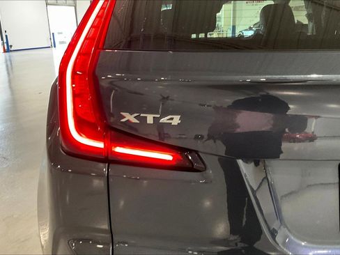 Used 2019 Cadillac XT4 Premium Luxury FWD image 24