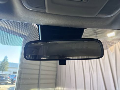 Used 2022 Toyota Corolla LE w/ Carpet Mat Package (TMS) FWD image 9