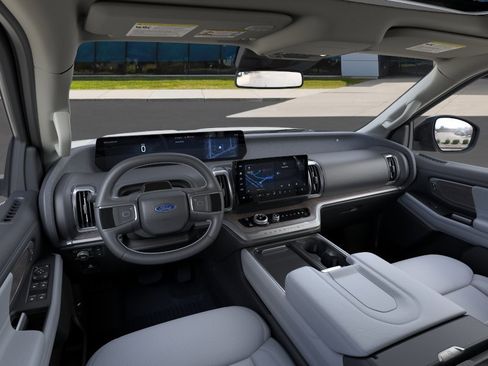 New 2026 Ford Expedition Max Platinum AWD/4WD image 9
