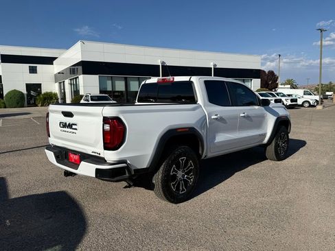 Used 2025 GMC Canyon AT4 w/ Technology Plus Package AWD/4WD image 5