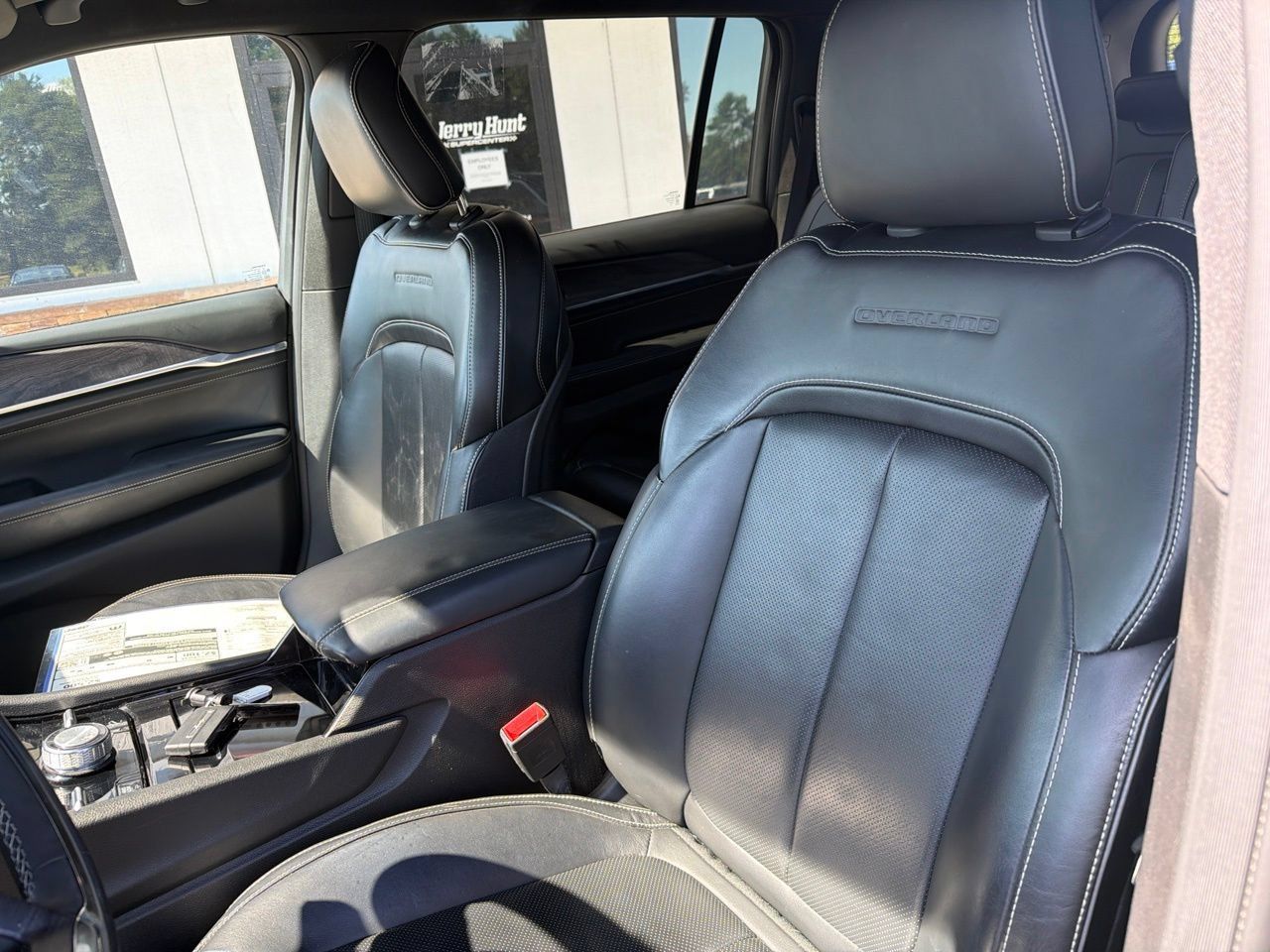 Used 2023 Jeep Grand Cherokee L Overland w/ MOPAR Finishing Package AWD/4WD image 3