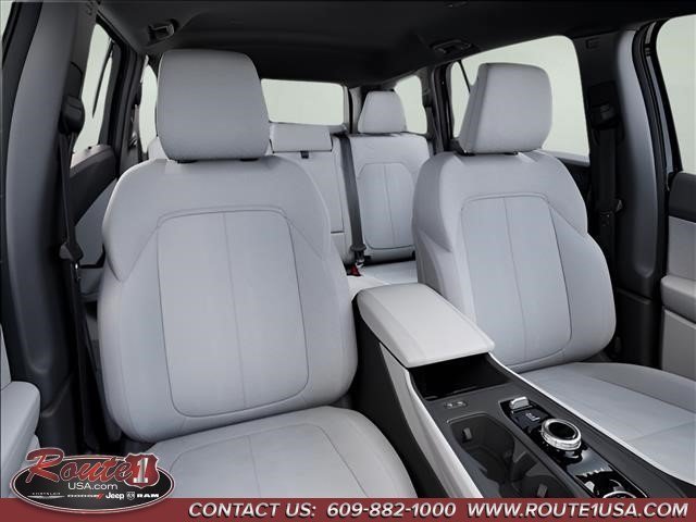 New 2026 Jeep Cherokee Laredo AWD/4WD image 17