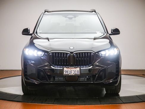 Used 2024 BMW X5 xDrive40i w/ M Sport Package AWD/4WD image 7
