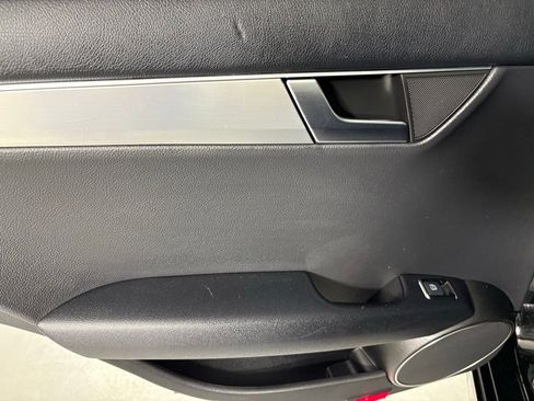 Used 2012 Mercedes-Benz C 300 4MATIC Sedan image 34