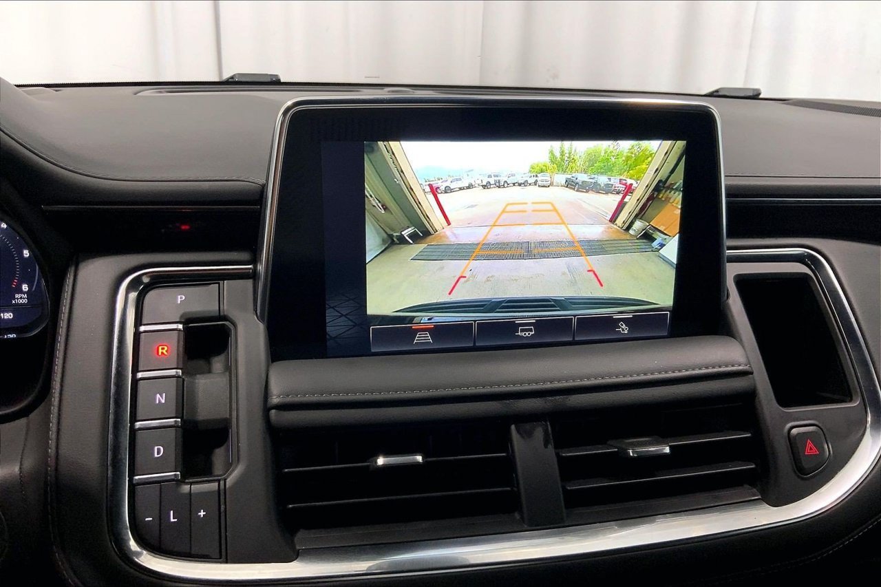 Used 2022 GMC Yukon XL SLE w/ Gmc Pro Safety Plus Package RWD image 24