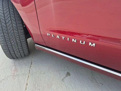 Used 2018 Ford Expedition Platinum RWD image 11