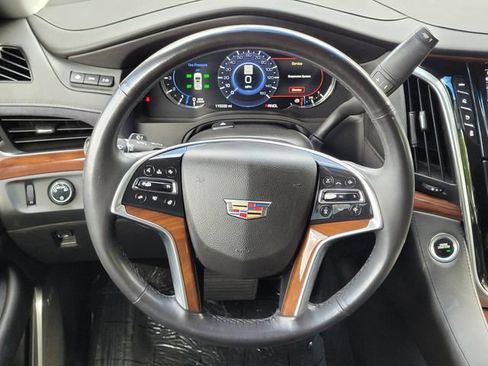 Used 2019 Cadillac Escalade Premium Luxury RWD image 11