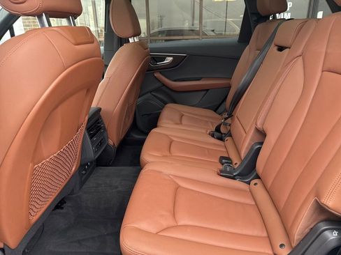 Used 2020 Audi Q7 3.0T Premium Plus w/ Premium Plus Package image 44