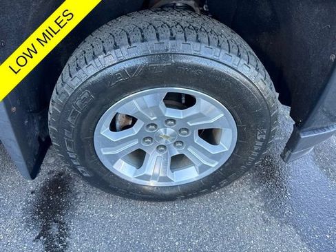 Used 2018 Chevrolet Silverado 1500 LT w/ All Star Edition AWD/4WD image 25