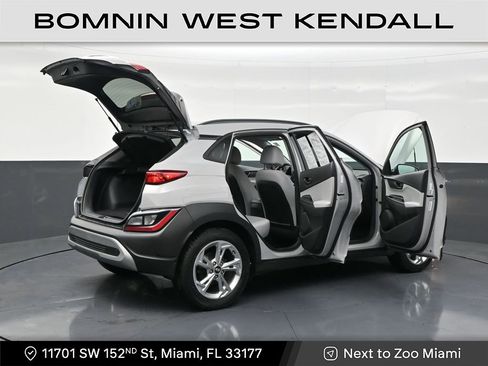 Used 2022 Hyundai Kona SEL image 28