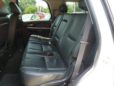 Used 2007 GMC Yukon Denali AWD/4WD image 31