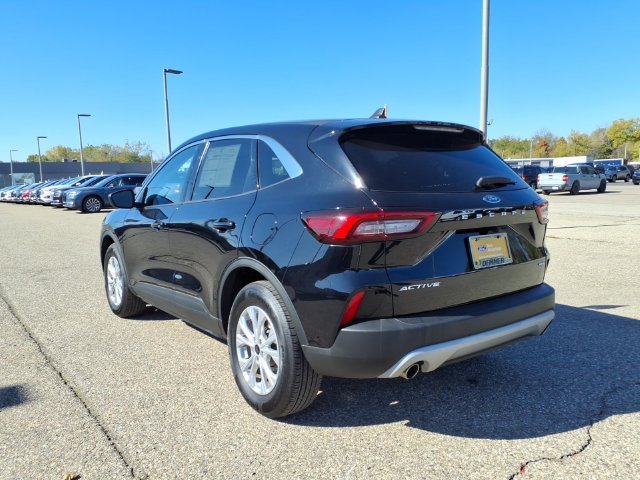 Certified 2023 Ford Escape Active AWD/4WD image 5
