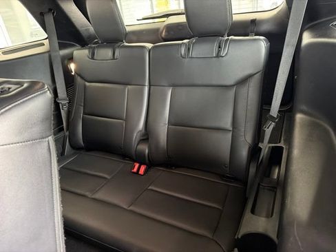 Certified 2020 Ford Explorer XLT w/ Equipment Group 202A AWD/4WD image 14