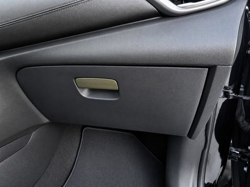 Certified 2020 Buick Encore GX Preferred w/ Sport Touring Package FWD image 41