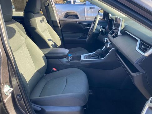 Used 2024 Toyota RAV4 XLE image 18