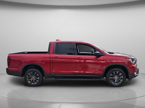 Used 2024 Honda Ridgeline Sport image 3