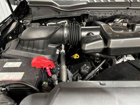 Used 2017 Ford F250 XLT AWD/4WD image 23