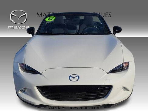 Used 2020 MAZDA MX-5 Miata Sport RWD image 11
