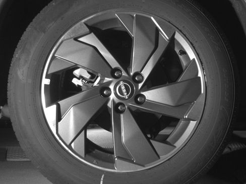 Used 2025 Nissan Rogue SV FWD image 15
