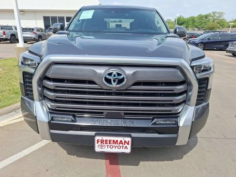 Used 2024 Toyota Tundra Limited AWD/4WD image 9