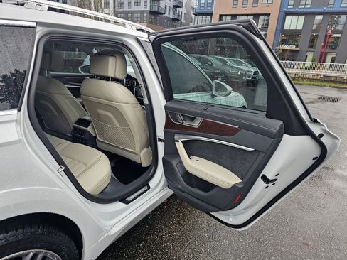 Used 2020 Audi A6 3.0T allroad Prestige w/ Prestige Package image 26