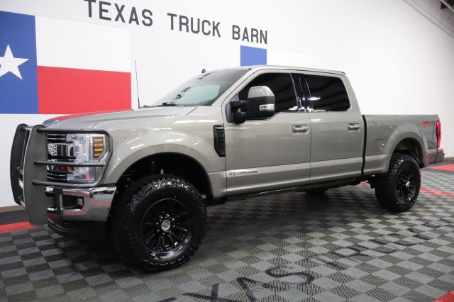 Used 2019 Ford F250 Lariat w/ Lariat Ultimate Package AWD/4WD image 2